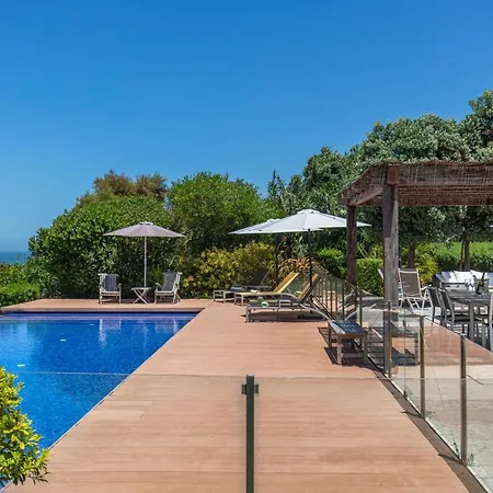 Luxury Beachfront Daire