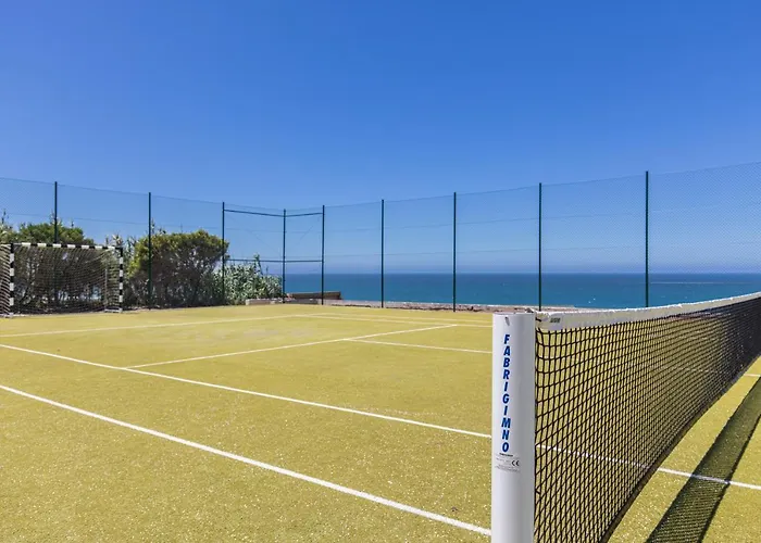 Luxury Beachfront Apartament Colares