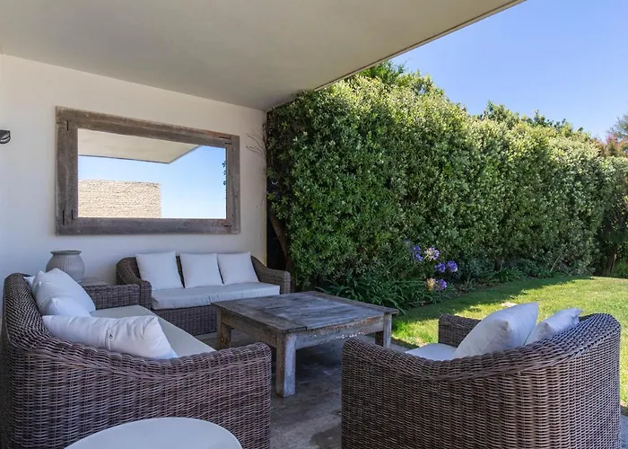 Luxury Beachfront Apartament Colares