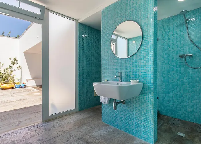 Luxury Beachfront * Colares